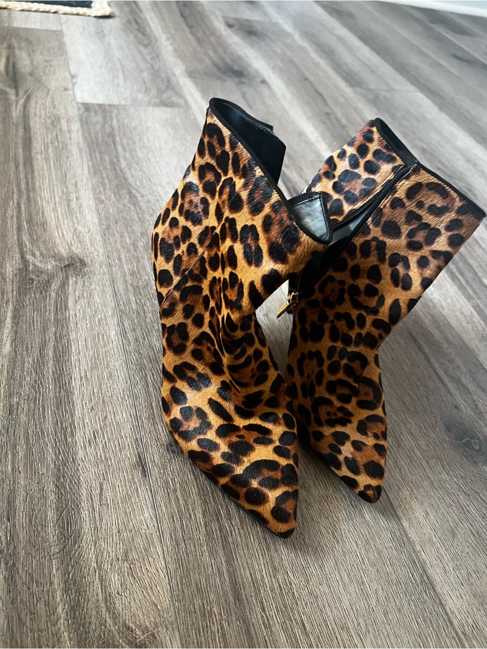 Vince Camuto Leopard Print Pointed Toe Ankle Booties - Tan & Black - Picture 2 of 3